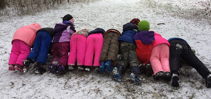 Nature’s Nursery Program explores the great outdoors at Rogers